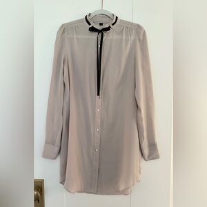Sov Blouse with Black Ribbon Accent